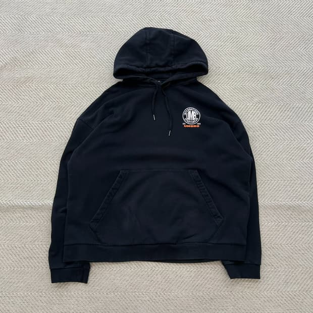 엄브로 백프린팅 후드티 r4254