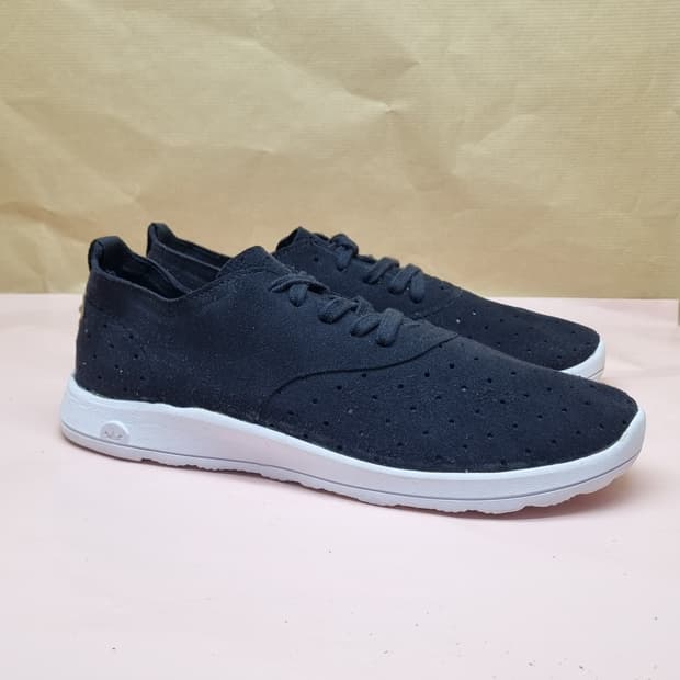 프리워터스 운동화 255