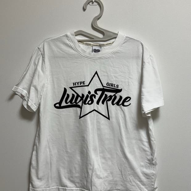 러브이즈트루 BE STAR LOGO TEE(WHITE) 흰색 반팔
