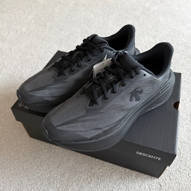 데상트 에너자이트 슈퍼 V5 러닝화 275