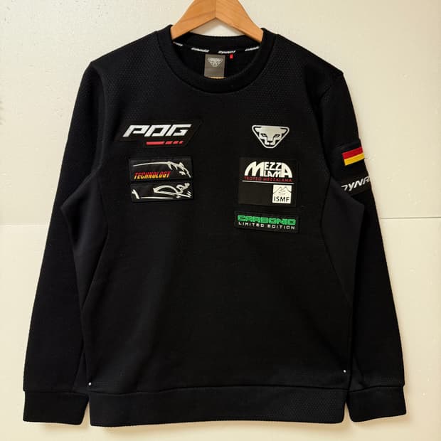 다이나핏 와펜 패치 맨투맨 블랙 100 리미티드 감성