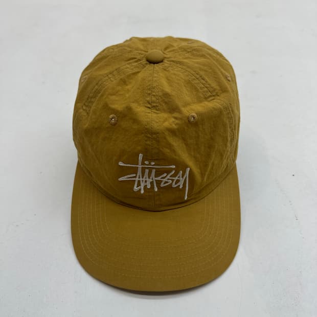 스투시 바이오 워시드 빅 로고 로우 프로 캡 골드