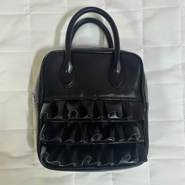 꼼데가르송 걸 프릴 토트백 블랙 프릴백 가방