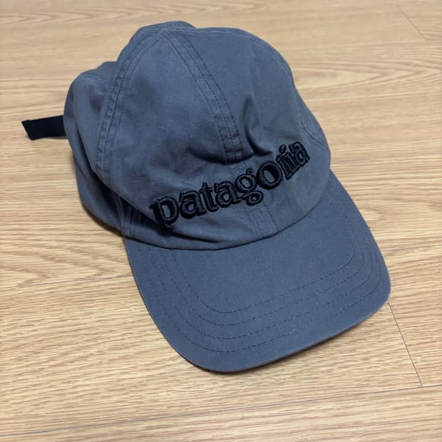 파타고니아 볼캡 모자 다크 그레이 블랙 