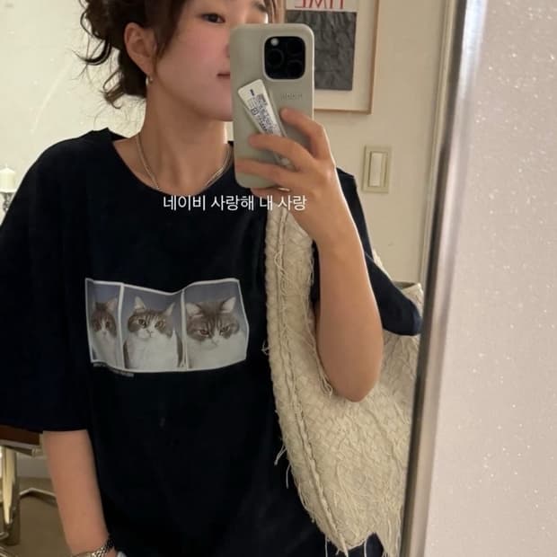 리본빛 먼지 티셔츠 네이비 Meonzi T-shirts Navy