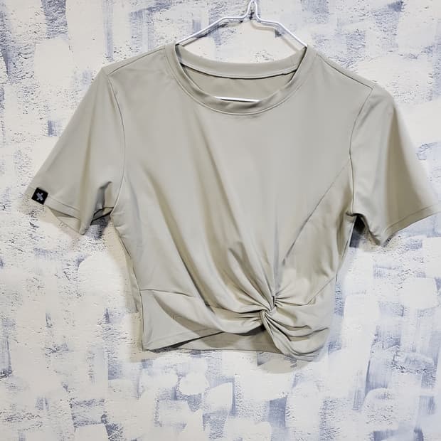 젝시믹스 크롭 매듭 기능성 반팔티 