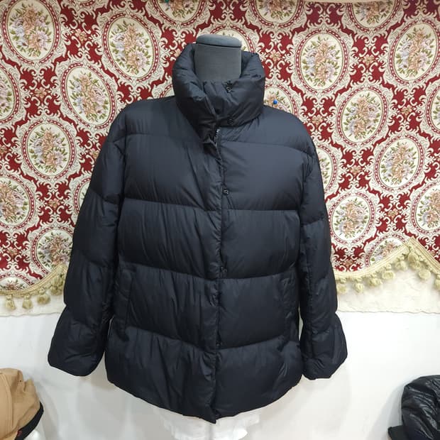 유니클로 울트라 라이트 볼륨 경량 패딩점퍼

