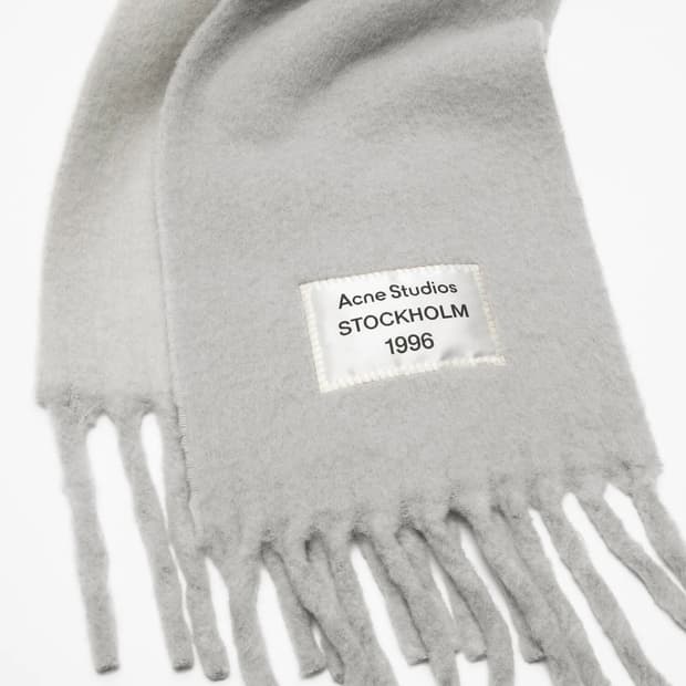 아크네스튜디오 알파카 머플러/그레이