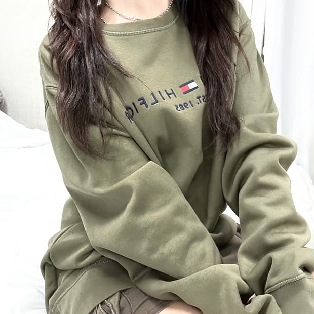 타미힐피거 빅로고 카키 맨투맨