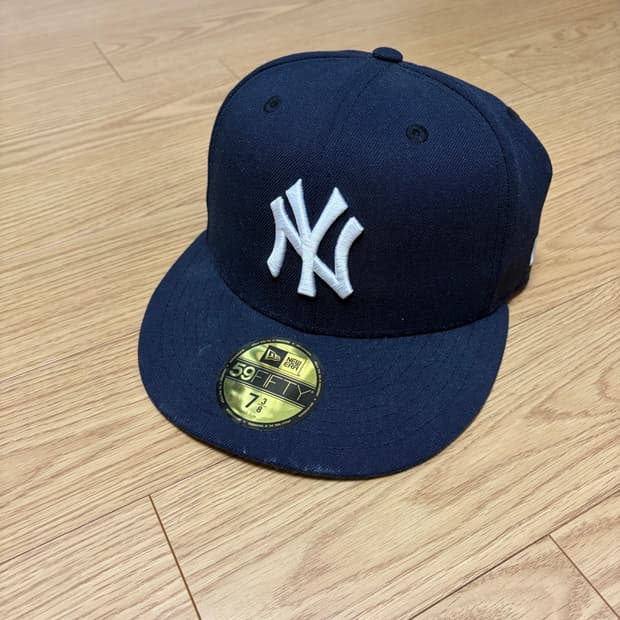 뉴에라 스냅백 네이비컬러