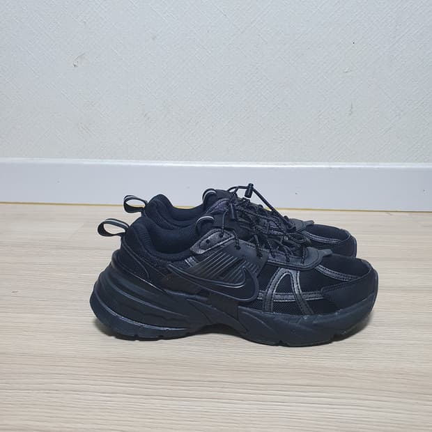 나이키 v2k 런 운동화 230