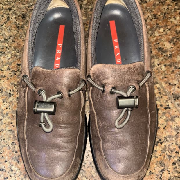 프라다 스포츠 토글로퍼 브라운 38