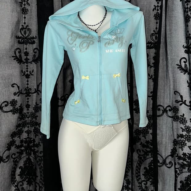 Baby blue lovely hooded zip-up