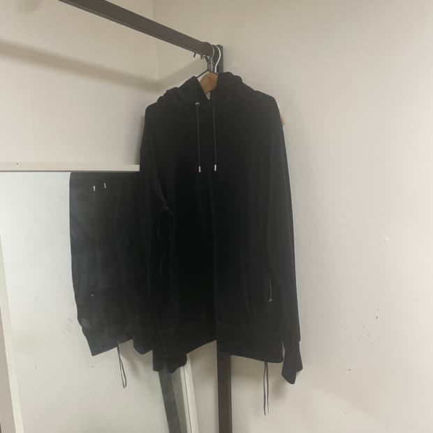 정품 마스터마인드 월드 벨벳 후드티셔츠M