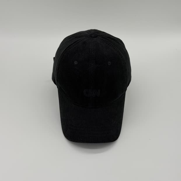 [F] CNN 로고 블랙 코듀로이 볼캡 모자
