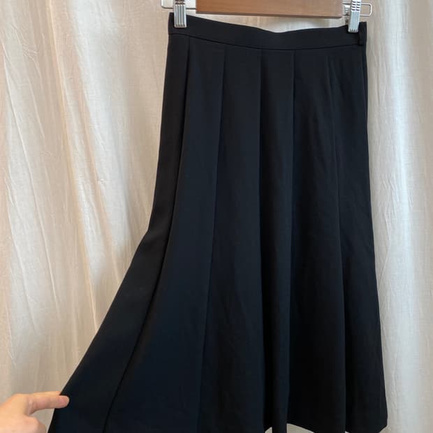 EMMA 블랙울플레어스커트(22)