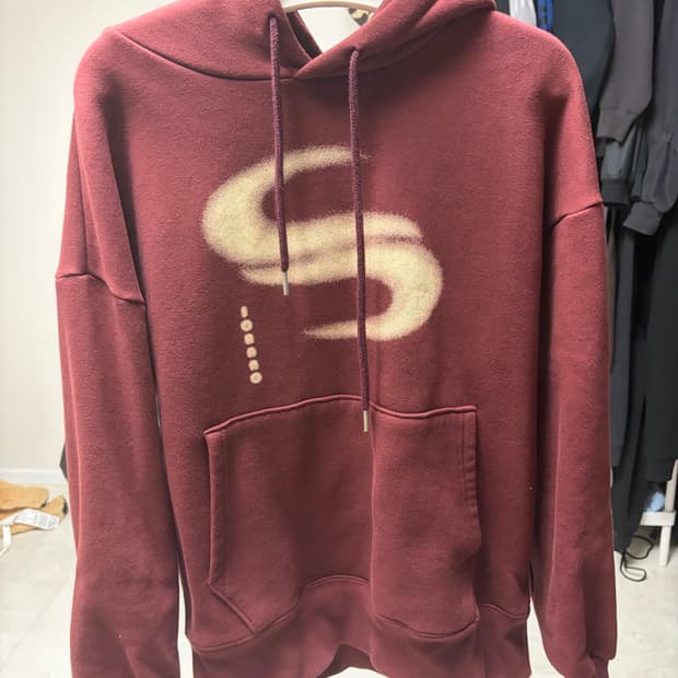 소라노 후드티 팝니다