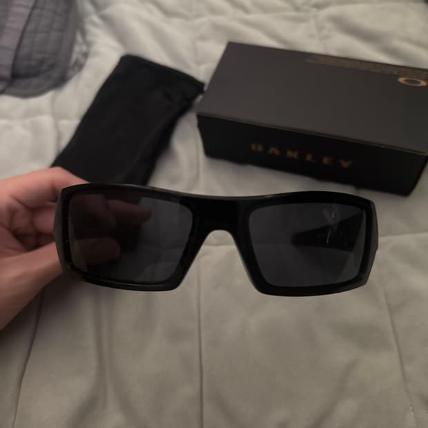 오클리 가스캔 블랙 선글라스