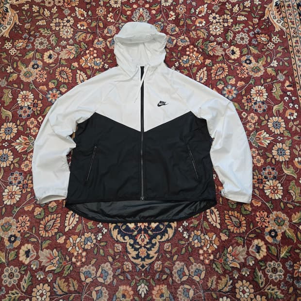 [M] 나이키 여성 윈드러너 바람막이 자켓 (블랙/화이트)