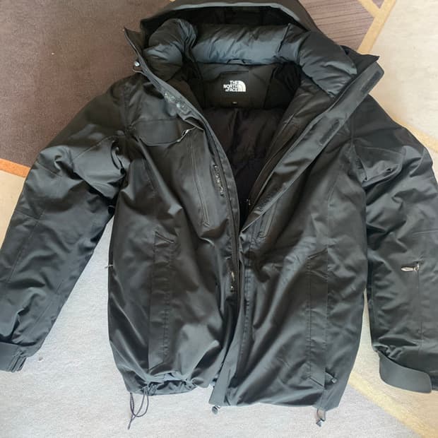 노스페이스 대장급 패딩 90사이즈