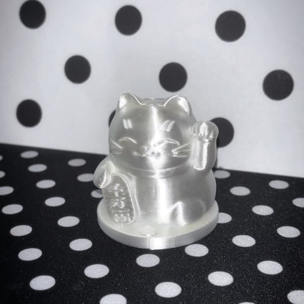 Maneki-Neko Lucky Cat Figure