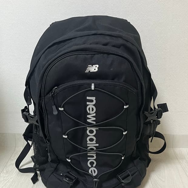 뉴발란스 백팩