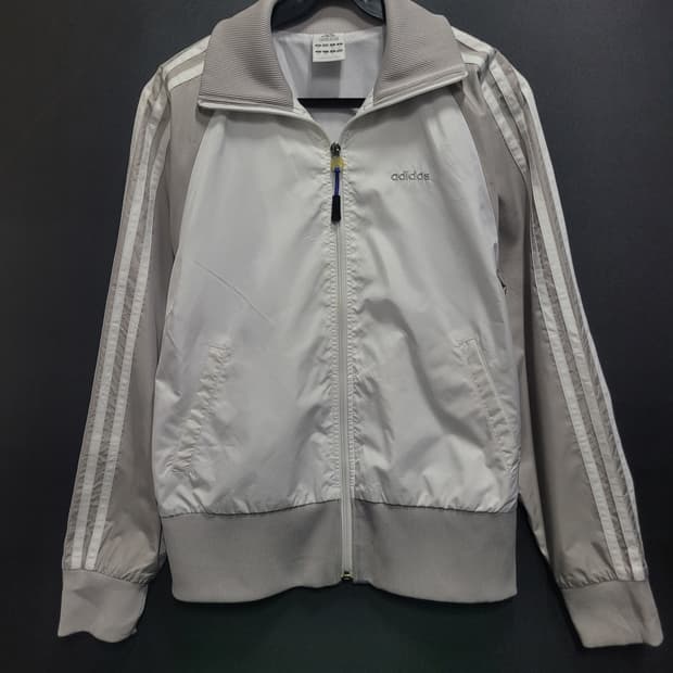 아디다스 올드스쿨 레터링 화이트 그레이 바람막이 집업자켓