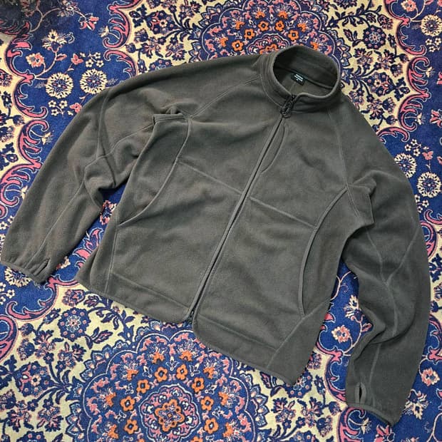 무신사스탠다드 25fw 시티레저 스트럭처드 플리스 자켓