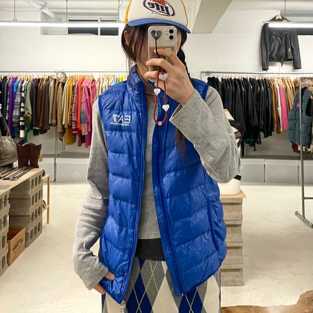 EMPORIO ARMANI padding vest 아르마니 패딩 베스트