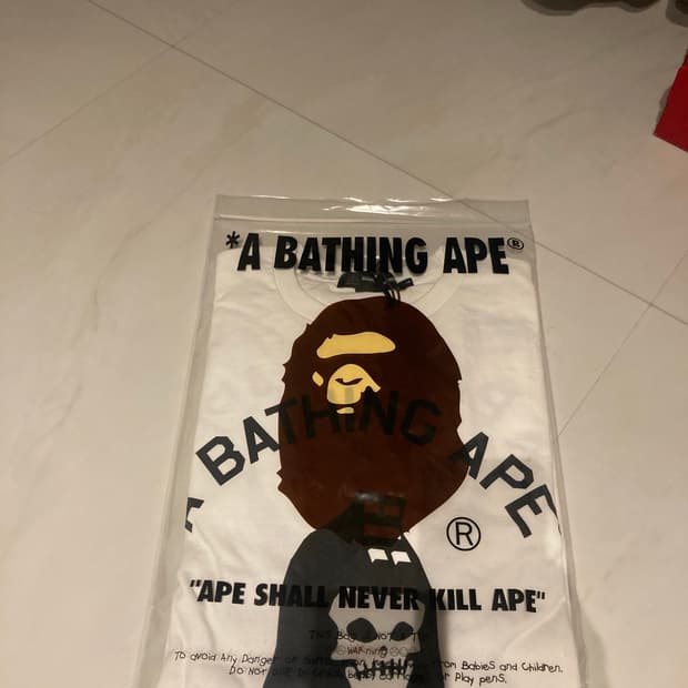 베이프 X 네이버후드 슬리브