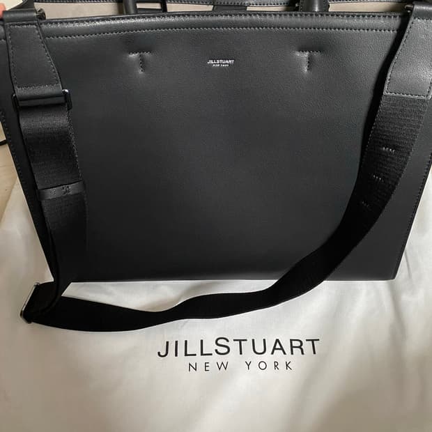 새상품)질스튜어트 뉴욕 도트백 천연 소가죽