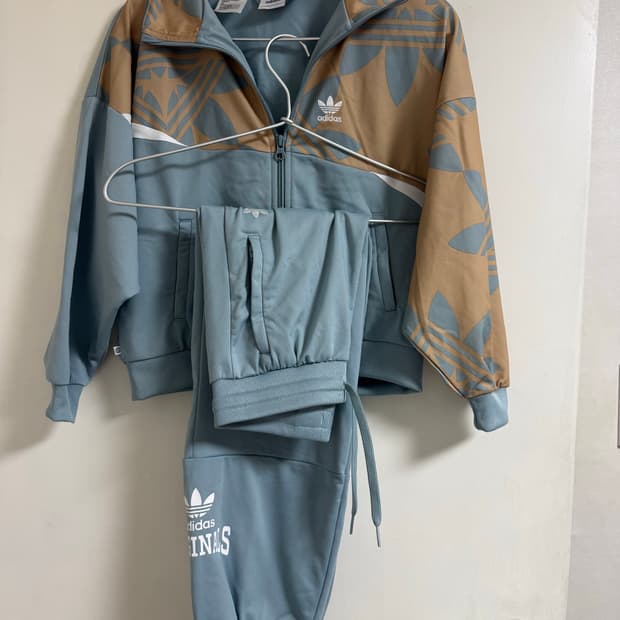 아디다스 그래픽 트랙 자켓+트레이닝바지 140