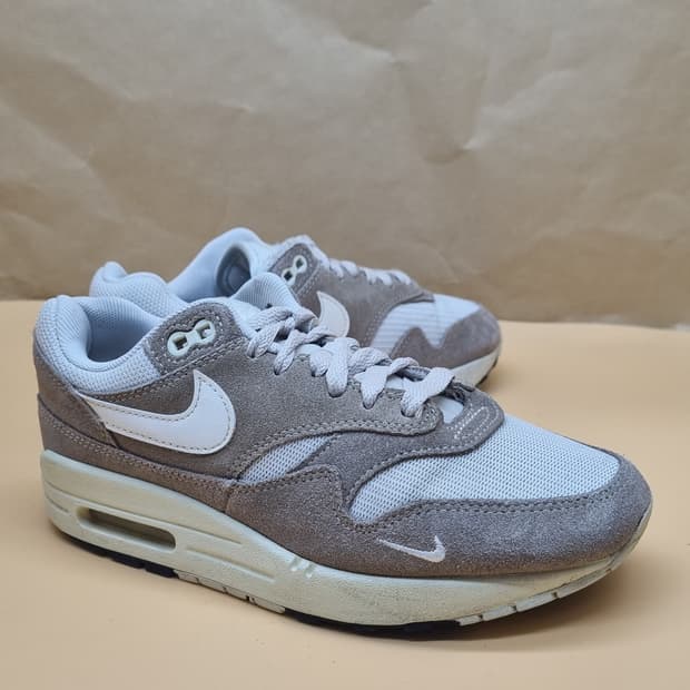 나이키 에어맥스1 한글날 여성운동화235 