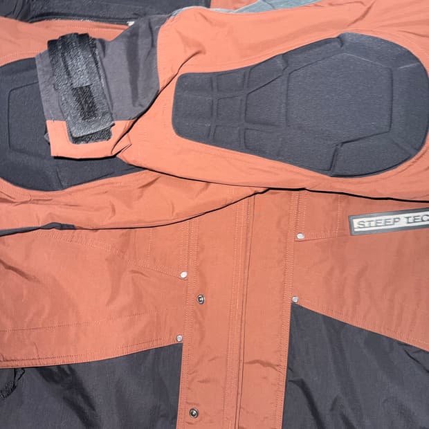 슈프림 노스페이스 아포지 자켓 라지(L)