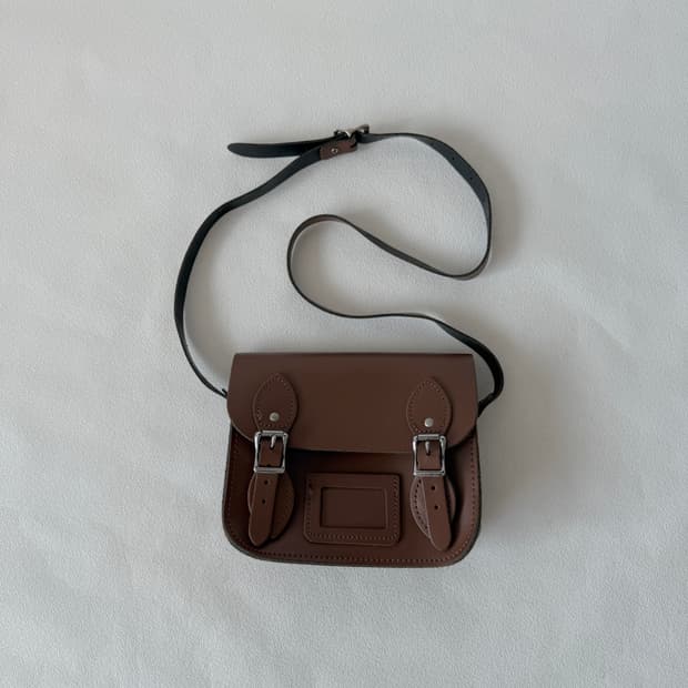 THE LEATHER SATCHEL 사첼 크로스백
