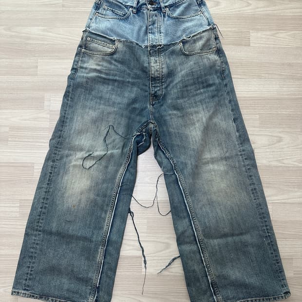 [xs] 발렌시아가 컷업 배기 데님 팬츠 블루