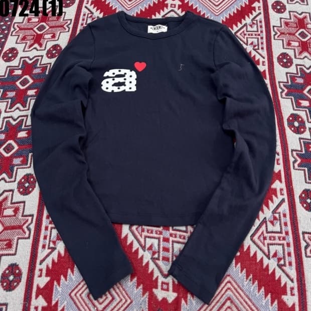aeae 긴팔티셔츠
