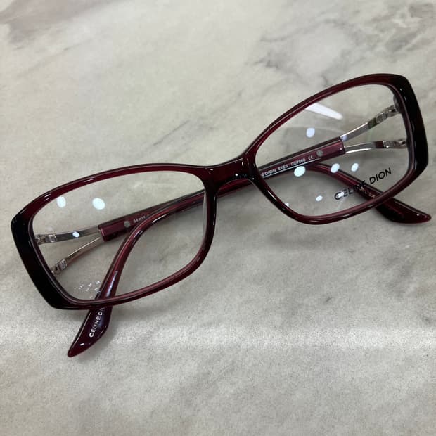 셀린디옹 Celine Dion 바이올렛 소프트 스퀘어 큐빅 뿔테 안경