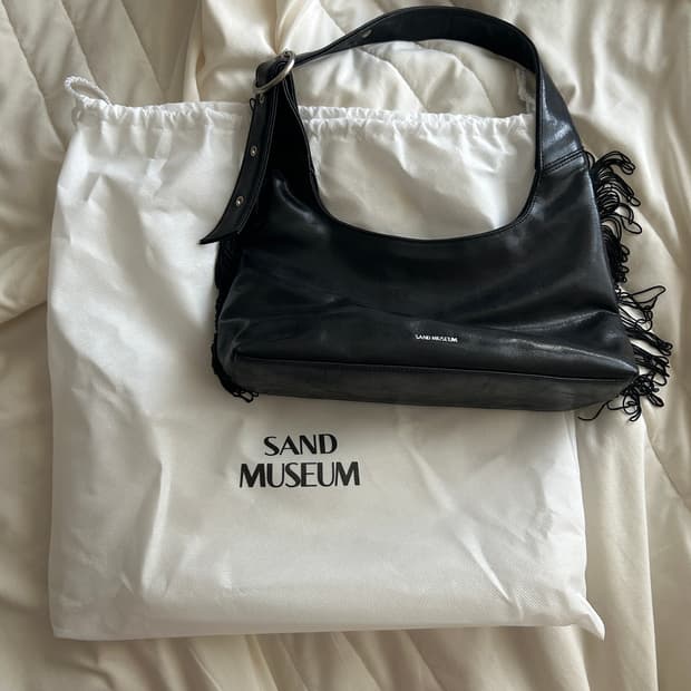 샌드뮤지엄 PONY FRINGE BAG [Black]
