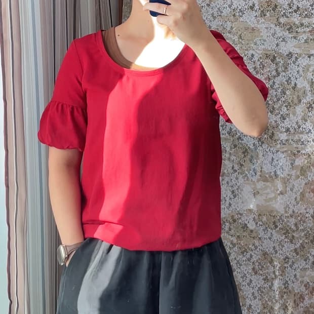 ZARA 딥 레드 퍼프 슬리브 밴딩 블라우스