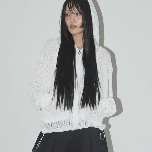 팬시클럽 플럼피 레이스 라인 후드집업 (WHITE)
