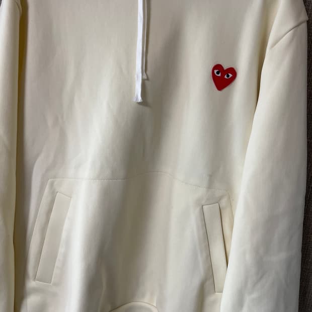 꼼데가르송 후드티