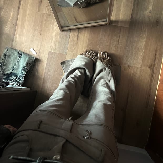 Blind no plan 지퍼 플레어 부츠컷 스웨이드 바지