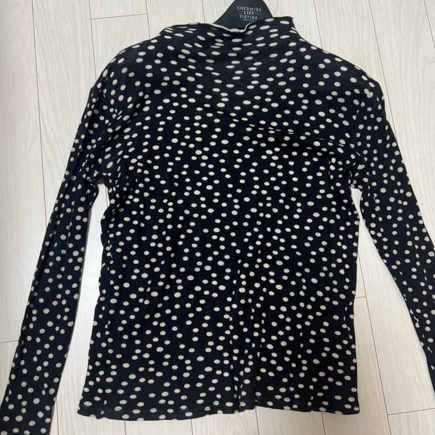 빈티지 도트 레이어드 목폴라 티