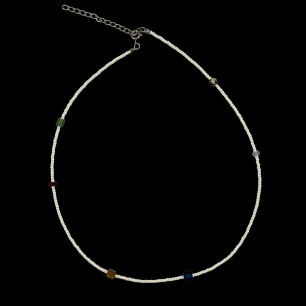 White beach necklace 