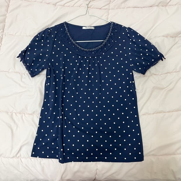 네이비 도트 반팔티