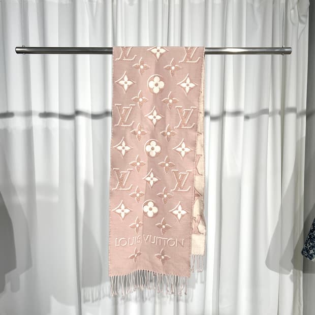 [정품] 루이비통 모노그램 에센셜 머플러 목돌이 스카프