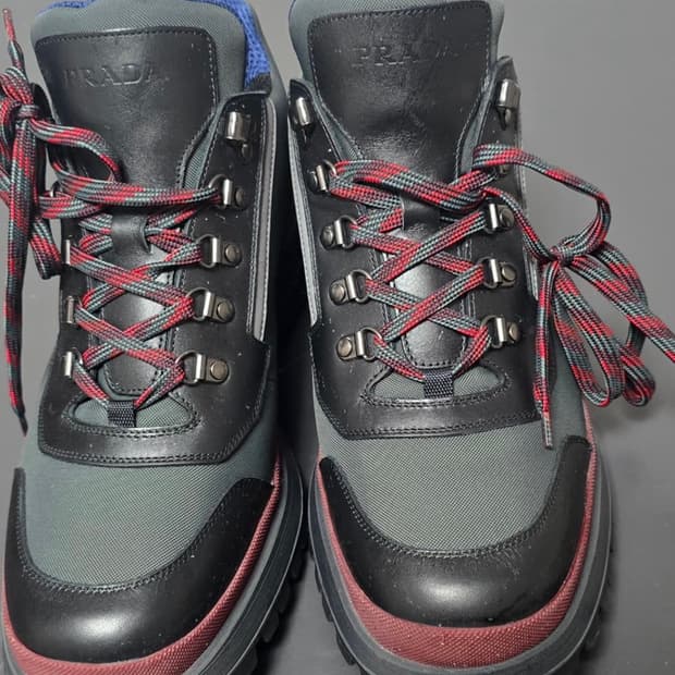 프라다 하이킹 부츠 9.5