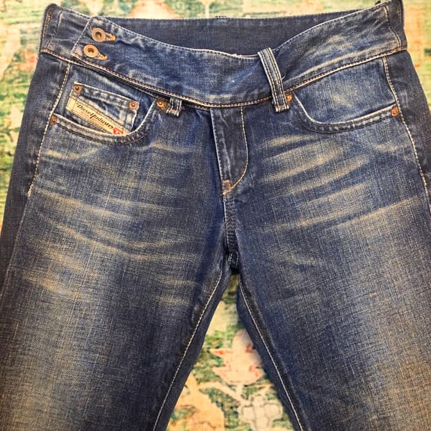  디젤(Diesel) 디젤진 브츠컷 청바지