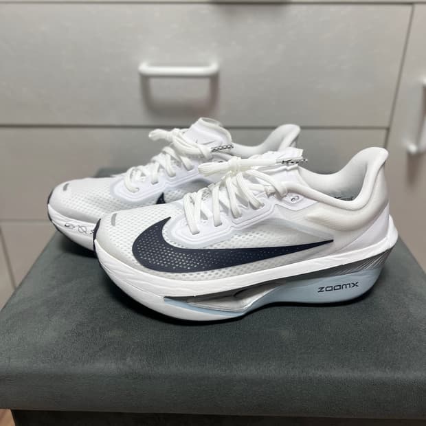 새상품) 나이키 줌플라이6 화이트플래티넘 230mm